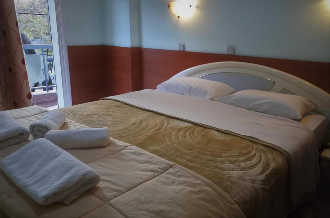 Hotel Elena 에데사 외부 사진